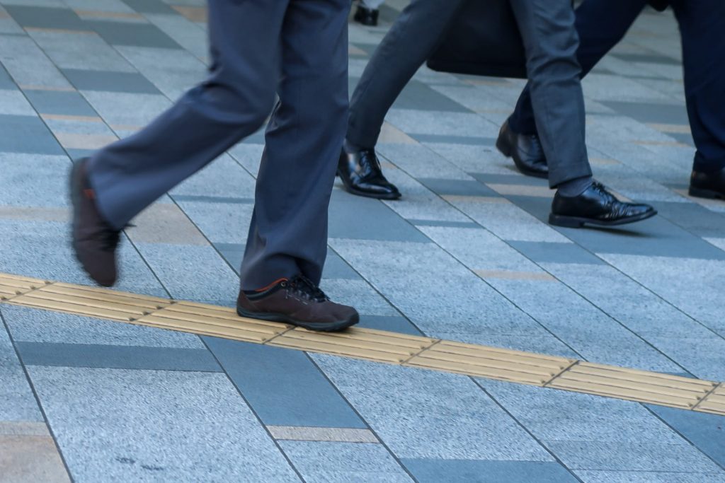 【転職前の方必読！】ブラック企業の特徴と見分け方